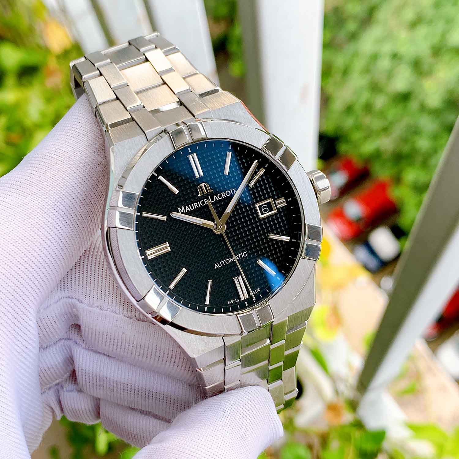 Maurice Lacroix Aikon 42mm AI6008SS0023301 Used